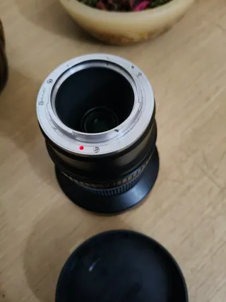 Samyang 14mm 2.8 Attacco E Sony
