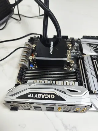 Pack Workstation: Threadripper 1920X+X399+Líquida