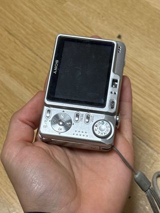 Sony Cyber-shot DSC-W55 Cámara Digital