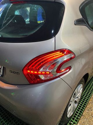 Peugeot 208 2013