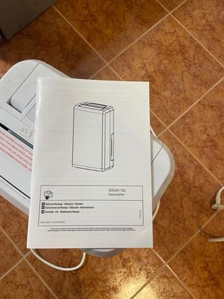 Deshumidificador 10L Leroy Merlin Blanco vale 120€