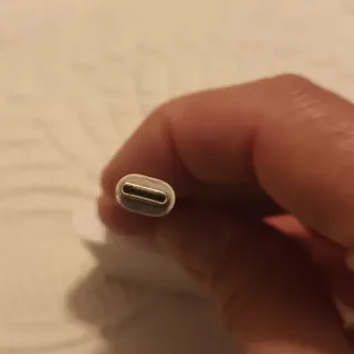 #21-034. Conector USB-C Apple multipuerto VGA