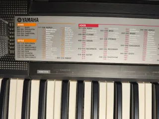 Teclado Yamaha PSR-F50