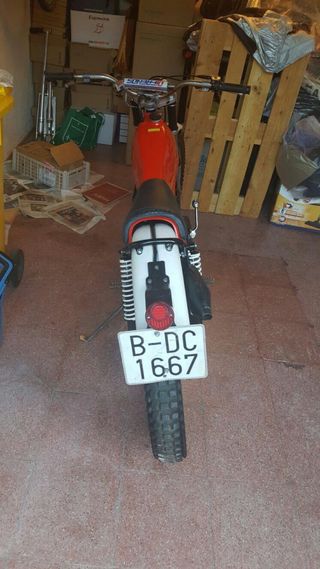 Moto Montesa Cota 348, con papeles