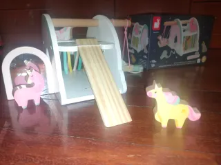 Peluquería Unicornios Janod Madera