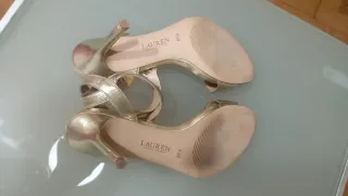 Sandalias doradas piel Ralph Lauren