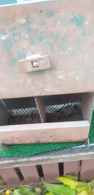 2 Comederos/Bebedero Metal Conejos Copele.