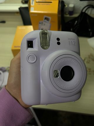 Cámara Fujifilm Instax Mini 12 Lila