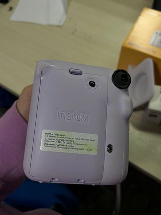 Cámara Fujifilm Instax Mini 12 Lila