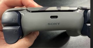 Mando PS5 Camuflaje Gris