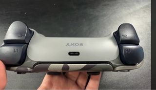 Mando PS5 Camuflaje Gris