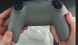 Mando PS5 Camuflaje Gris