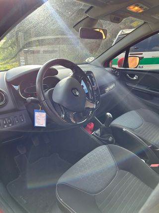 Renault clio sport tourer