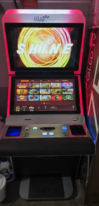 MAQUINA BALLY WULF SALON 32 JUEGOS