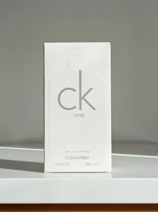 Calvin Klein CK One Eau de Toilette 200ml