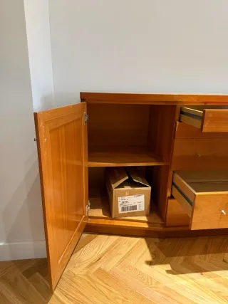 Aparador de madera para salón