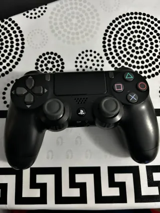 Consola PlayStation 4 (PS4) Negra
