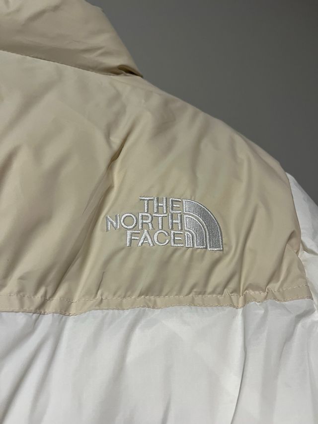 Chaqueta The North Face Beige y Blanca