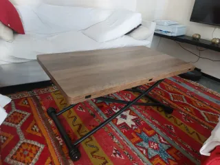 Mesa elevable madera y metal
