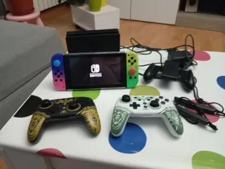 Nintendo Switch con accesorios