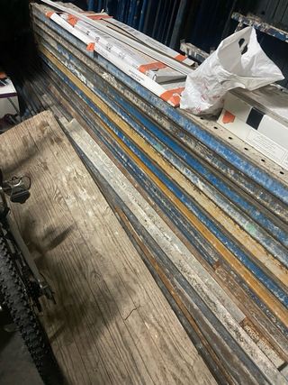 Juego de andamios metálicos – 18 piezas + 11 chapa