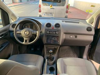 Volkswagen Caddy 2011