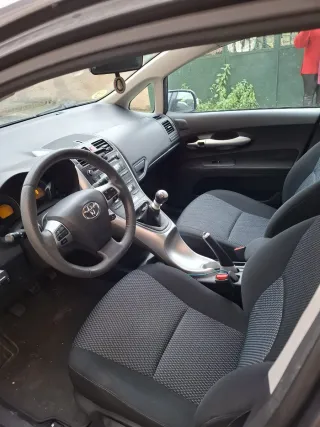 Toyota Auris 2010