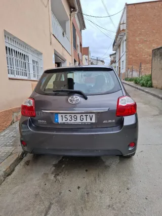 Toyota Auris 2010