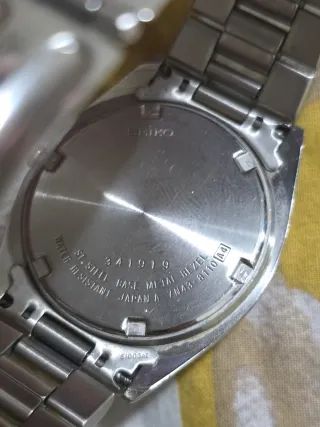 Reloj Seiko Dorado y Plateado