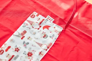 Delantal infantil navideño