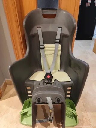 Silla bici con cinturón y anclaje