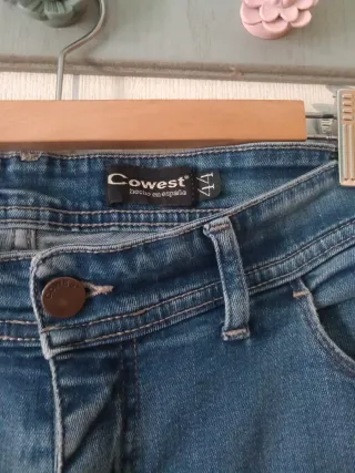 Pantalones vaqueros Cowest