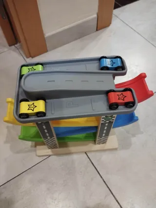 Circuito Coches Madera Montessori