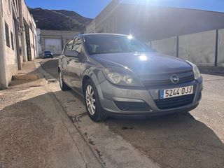 Opel Astra 1.6 105cv