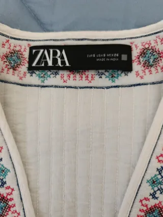 Chaleco bordado Zara