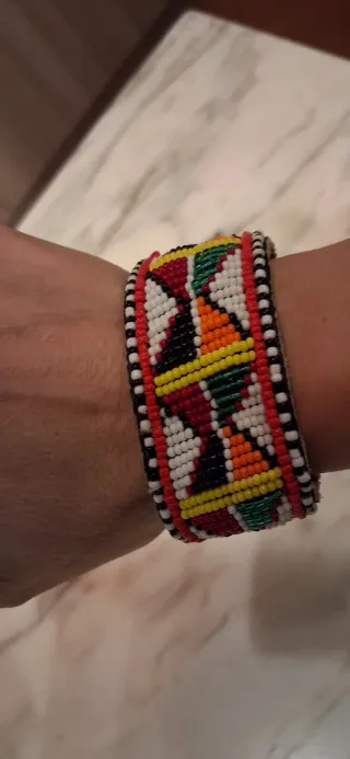Braccialetto Maasai artigianale multicolor