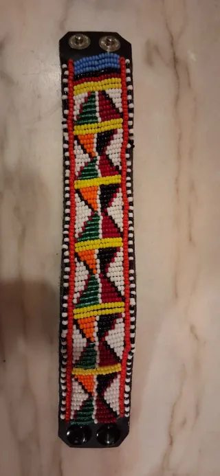 Braccialetto Maasai artigianale multicolor
