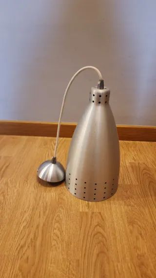 Lámpara de techo colgante metálica