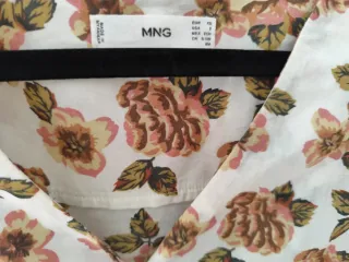 Blusa Mango floral