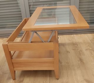 Mueble de salón: TV, 2 vitrinas y mesa