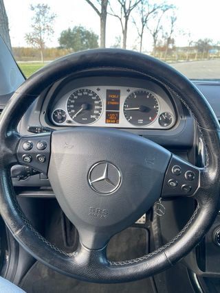 Mercedes-Benz Clase A180