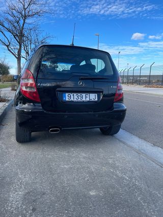 Mercedes-Benz Clase A180