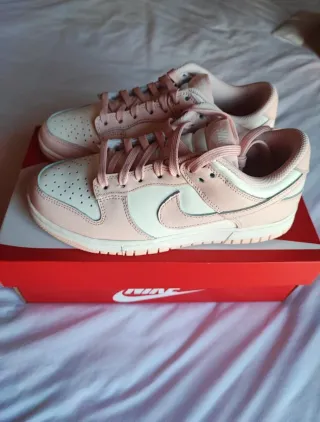 Nike Dunk Orange Pearl