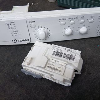 Módulo Electrónico Lavadora Indesit IWC61251