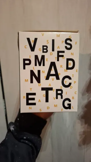 Tazza con iniziale R in vetro e ceramica Kasanova