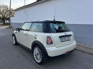 MINI ONE R56 2010