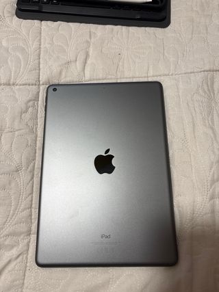 iPad 9ª Gen Plata Nuevo + apple pencil y teclado