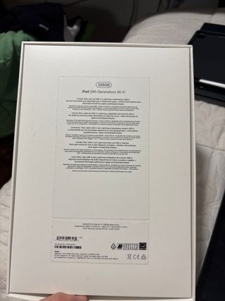 iPad 9ª Gen Plata Nuevo + apple pencil y teclado
