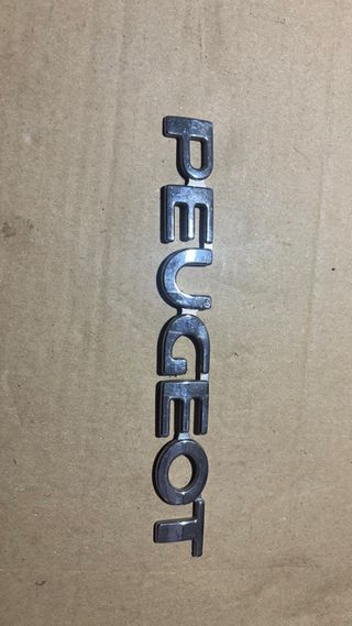 Insignia Peugeot 306