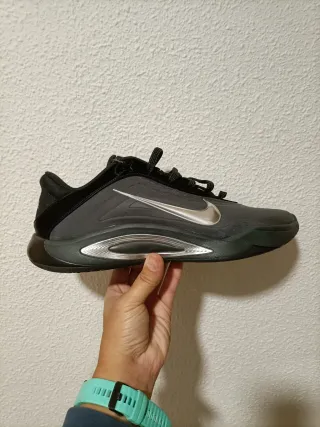 T45 Nike A ONE Zapatillas Negras Plata